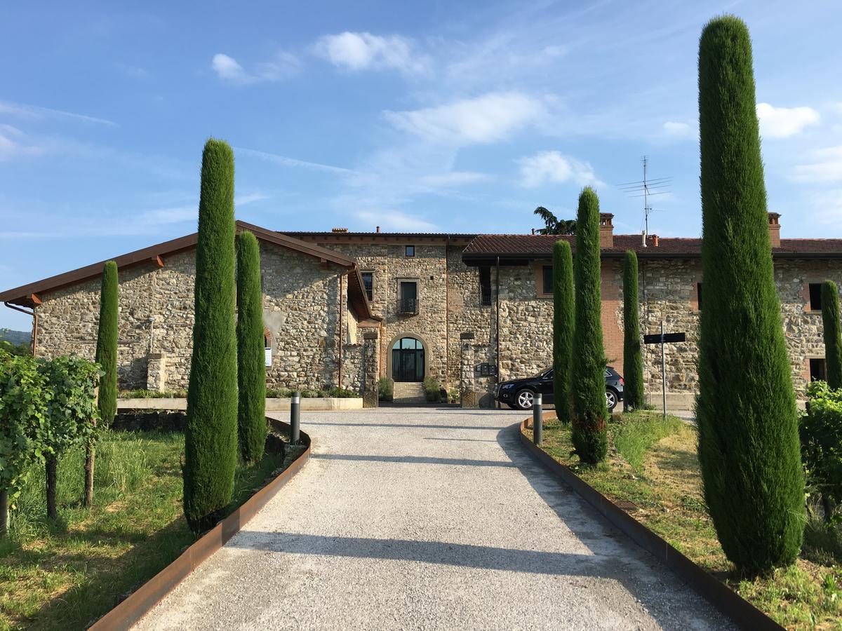 Podere Castel Merlo Resort Villongo Экстерьер фото